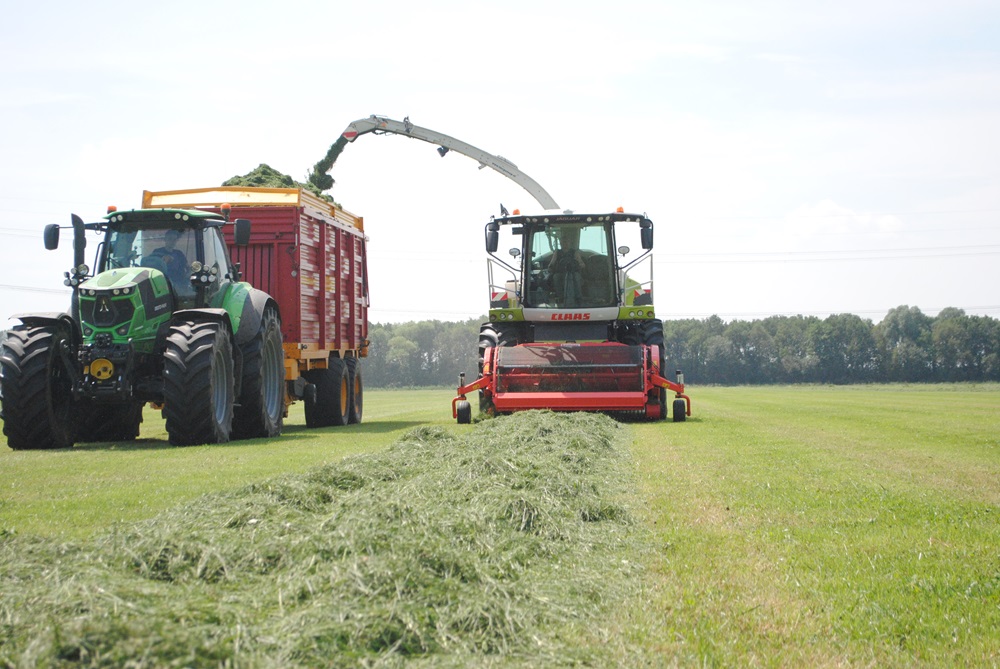 Ga je komend jaar gras hakselen of inkuilen met de opraapwagen